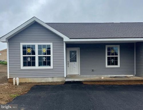 96 Pacific Ave, MILROY, PA, 17063-8810 | Card Image