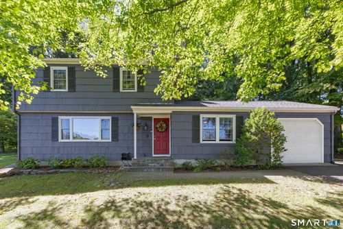 9 Chimney Dr, Bethel, CT, 06801-1204 | Card Image