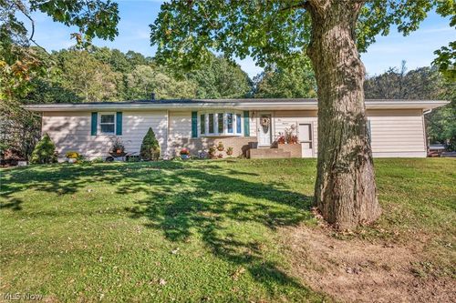 101 Starkey Dr, Newcomerstown, OH, 43832-9441 | Card Image