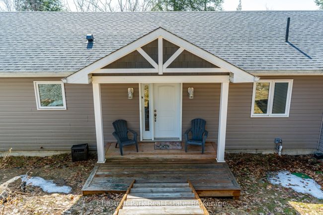 5989 Kennisis Lake Rd, House other with 3 bedrooms, 2 bathrooms and 6 parking in Haliburton ON | Image 6