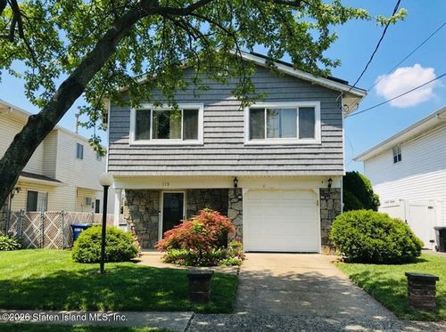 113 Fieldstone Rd, Staten Island, NY, 10314-3275 | Card Image