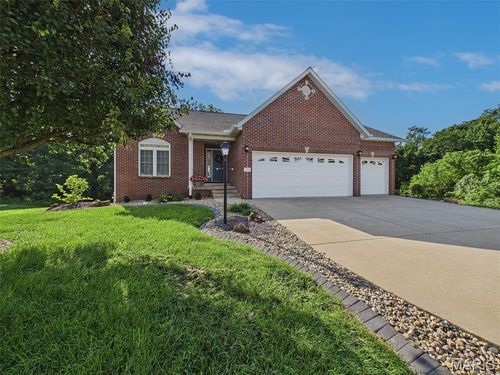 5215 Willis Ave, Godfrey, IL, 62035-5715 | Card Image