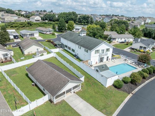 2573 Bay Meadows Way, Sevierville, TN, 37876-7971 | Card Image