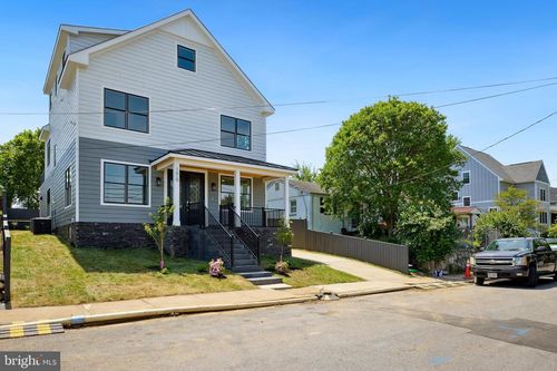 1610 12th St S, ARLINGTON, VA, 22204-4709 | Card Image