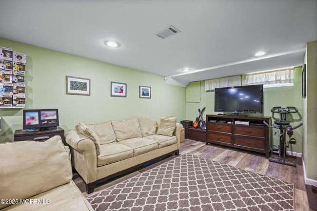 162 Joysan Ter, House other with 4 bedrooms, 3 bathrooms and null parking in Freehold NJ | Image 25