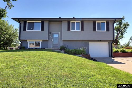 3802 Appaloosa Dr, Elkhorn, NE, 68022-1016 | Card Image