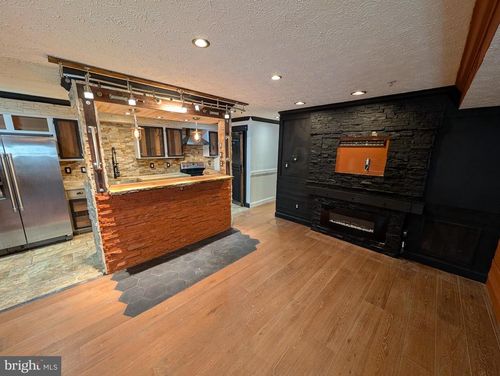 909-h-909 Woodbridge Ct, EDGEWOOD, MD, 21040-3848 | Card Image