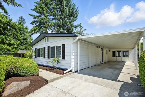 17224 Woodcrest Dr Ne, Bothell, WA, 98011-5424 | Card Image
