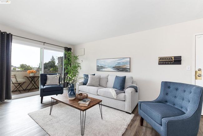 APT-209 - 360 Vernon St, Condo with 2 bedrooms, 1 bathrooms and 1 parking in Oakland CA | Image 4