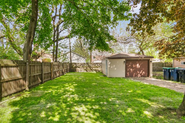 8841 S Fairfield Avenue, House other with 3 bedrooms, 2 bathrooms and 1 parking in Evergreen Park IL | Image 21