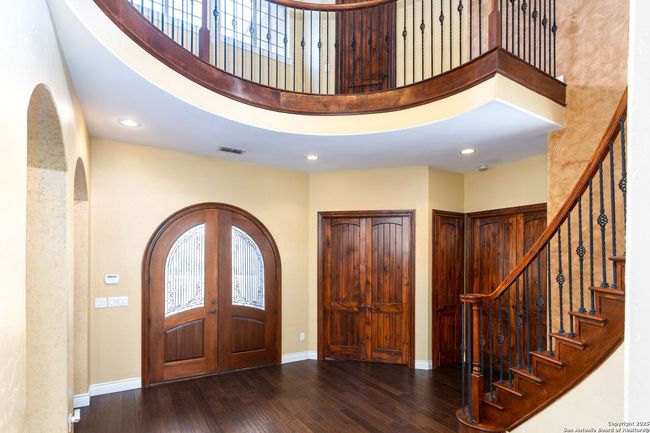192 County Road 2812, House other with 5 bedrooms, 4 bathrooms and null parking in Mico TX | Image 5
