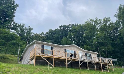 318 Madison St, Ellenboro, WV, 26346-6411 | Card Image