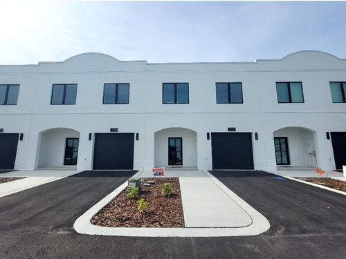 4351 Cambio Gardens Ct, Tampa, FL, 33610-3934 | Card Image