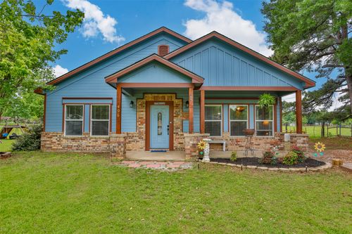 406 W Elm St, Collinsville, TX, 76233-9763 | Card Image