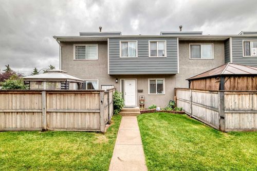 10-219 90 Ave Se, Calgary, AB, T2J0A3 | Card Image