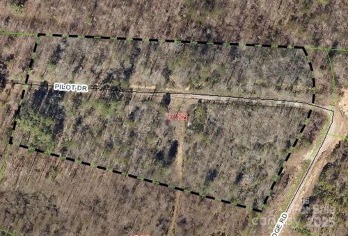 26-533 Pilot Ridge Rd, Nebo, NC, 28761-5544 | Card Image