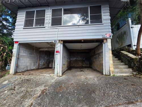 r18-3031 Nihi Street, Honolulu, HI, 96819 | Card Image