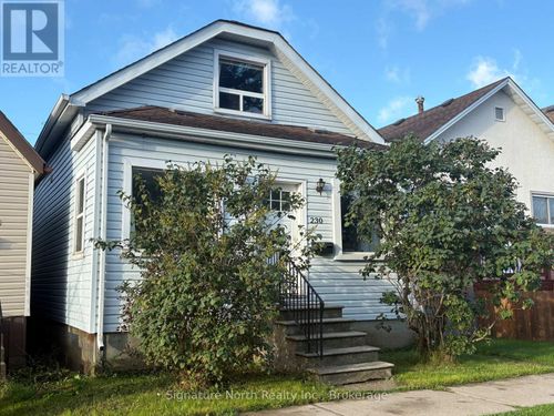 230 Robertson St, Thunder Bay, ON, P7C2N8 | Card Image