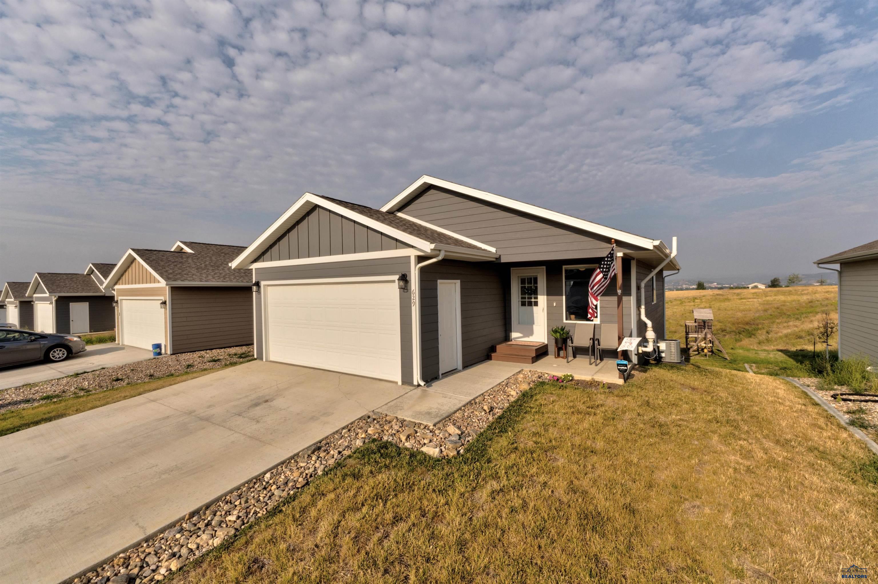 Diamond Ridge Blvd, Rapid City, SD 57703