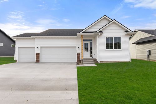 4411 Ne 8th St, Ankeny, IA, 50021-1866 | Card Image