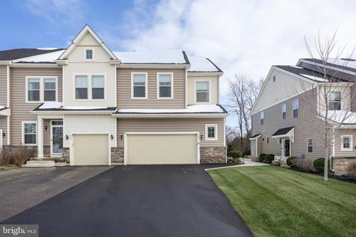 235 Kestrel Ct, KENNETT SQUARE, PA, 19348-2209 | Card Image