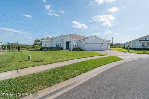 394 Loymer Cir, Merritt Island, FL, 32953-8356 | Card Image