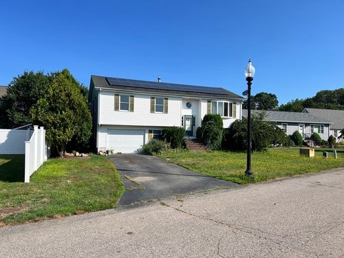 82 Susan St, New Bedford, MA, 02745-2248 | Card Image