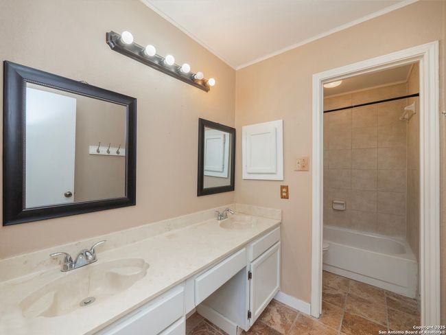 7903 Forest Cabin, House other with 2 bedrooms, 1 bathrooms and null parking in Live Oak TX | Image 14