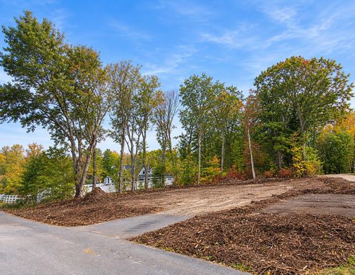 21 Elmwood Ave, Scarborough, ME, 04074-9534 | Card Image
