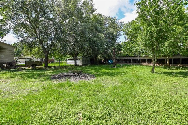 1083 County Road 147, House other with 3 bedrooms, 2 bathrooms and 2 parking in Alvin TX | Image 29