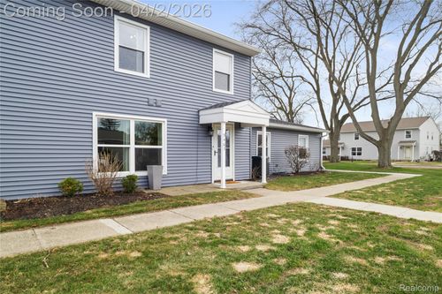 9463 Parkwood N, Davison, MI, 48423-1706 | Card Image