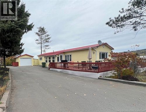 {{alt}} | Card Image