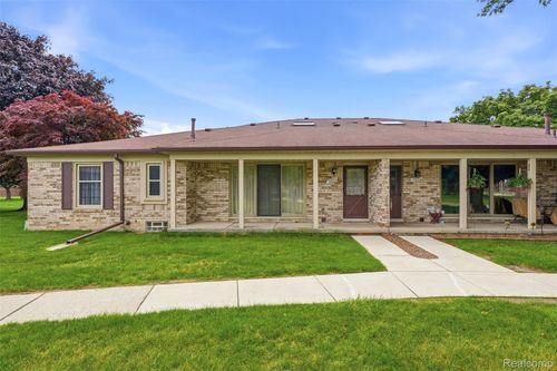 14897 Dover Ct, Shelby Twp, MI, 48315-4430 | Card Image
