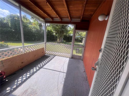 2220-2210 Ne 170th St, North Miami Beach, FL, 33160-3706 | Card Image