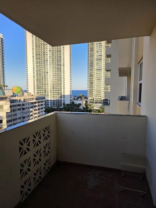apt-1505-1833 S Ocean Dr, Hallandale Beach, FL, 33009-4966 | Card Image