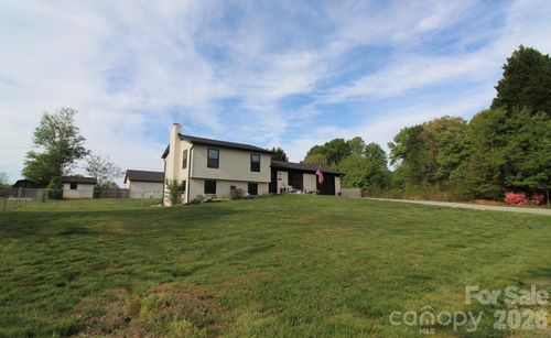 2555 Belshire Dr, Conover, NC, 28613-9100 | Card Image