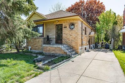 397 E 28 Th St, House other with 3 bedrooms, 2 bathrooms and 4 parking in Hamilton ON | Image 2