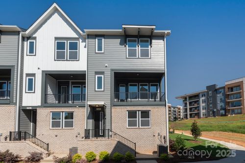brx0021-320 Ferebee Pl, Charlotte, NC, 28201 | Card Image