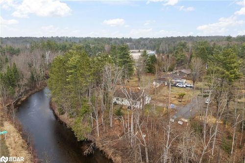58 River St, Apsley, ON, K0L1A0 | Card Image