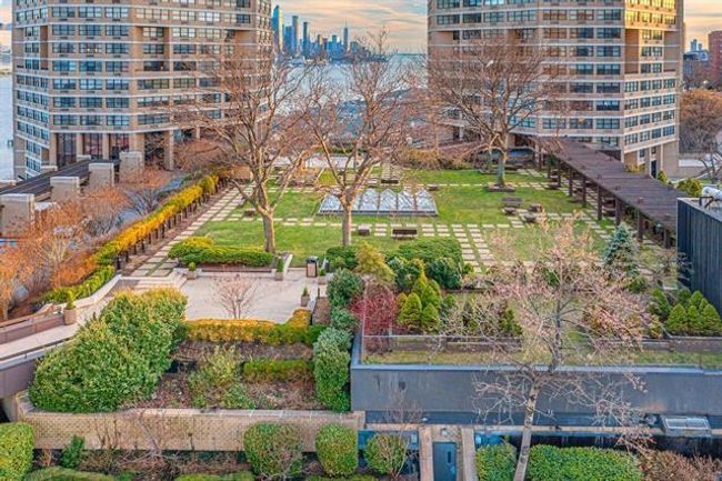 APT-28H - 7000 Kennedy Blvd E, Condo with 3 bedrooms, 3 bathrooms and null parking in Guttenberg NJ | Image 23