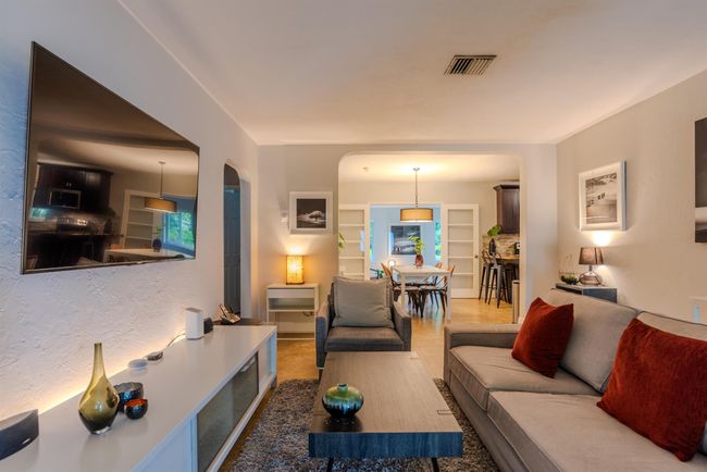 1401 Ne 17 Th Way, House other with 3 bedrooms, 2 bathrooms and null parking in Fort Lauderdale FL | Image 6