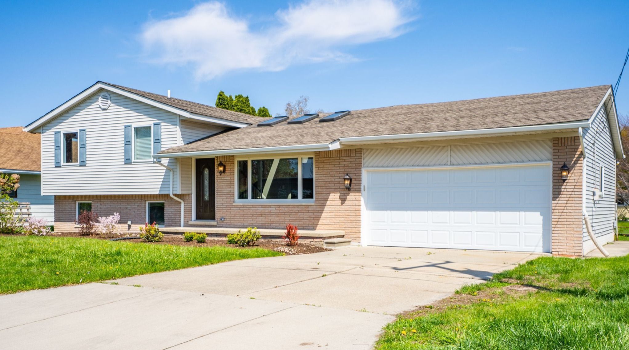 Riverwood Ct, Port Huron, MI 48060