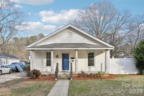 808 W B St, Kannapolis, NC, 28081-3449 | Card Image