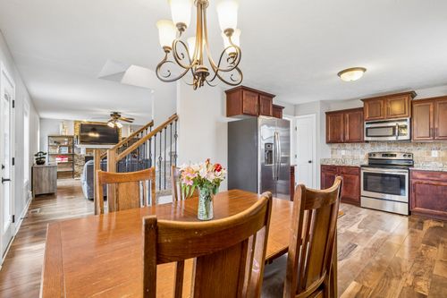 3726 Crisscross Ct, Clarksville, TN, 37040-1402 | Card Image