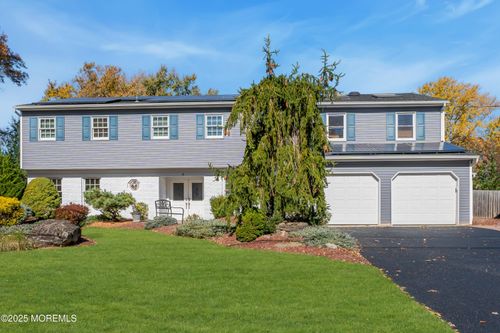 4 Canadian Woods Rd, Marlboro, NJ, 07746-1605 | Card Image