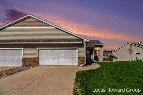 1249 S Village Cir, Kalamazoo, MI, 49009-6130 | Card Image