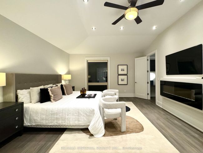 9 Hilda Ave, House other with 5 bedrooms, 6 bathrooms and 5 parking in North York ON | Image 32