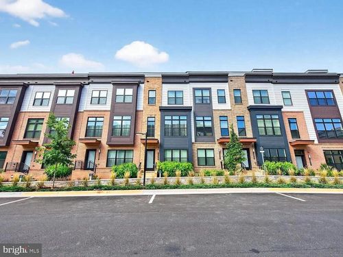2009 Tysons Ridgeline Rd, FALLS CHURCH, VA, 22043-2617 | Card Image