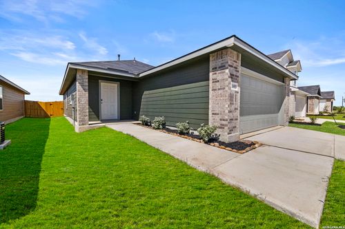 16035 Mahogany Way, Elmendorf, TX, 78112 | Card Image
