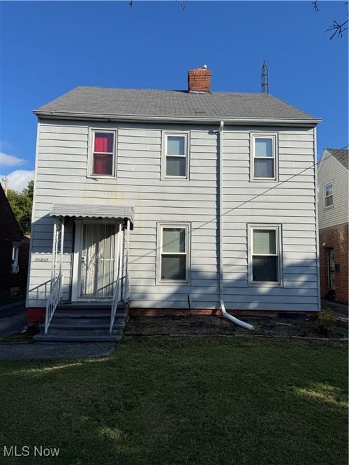 16317 Throckley Ave, Cleveland, OH, 44128-1375 | Card Image